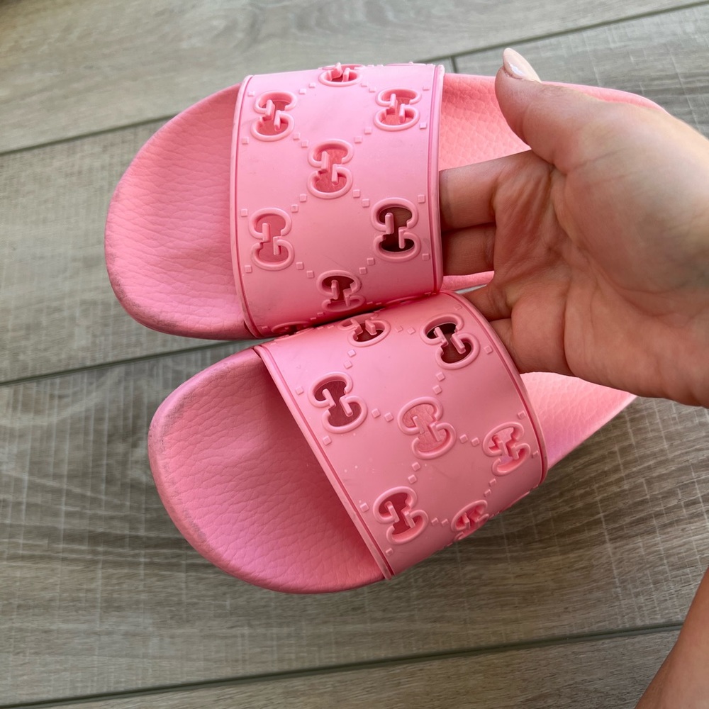 Pink Gucci slides - Picture 6 of 8